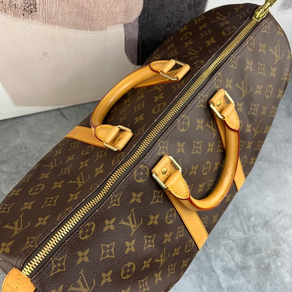 🌵Authentic Louis Vuitton Keepall 45 in Monogram🌵 - Picture 10 of 15